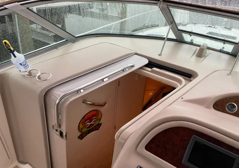 Slide: The Image of Sea Ray 310 Sundancer 2001 - 3