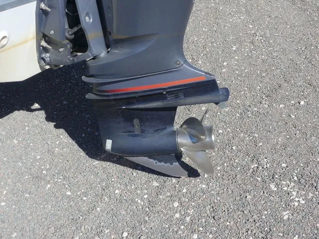 Slide: The Image of Crownline Boats E4 XS 2017 - 11