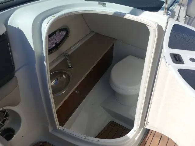 Slide: The Image of Crownline Boats E4 XS 2017 - 17