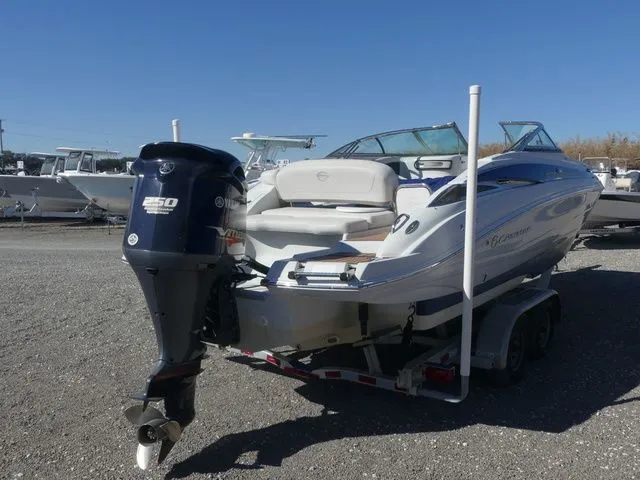 Slide: The Image of Crownline Boats E4 XS 2017 - 4