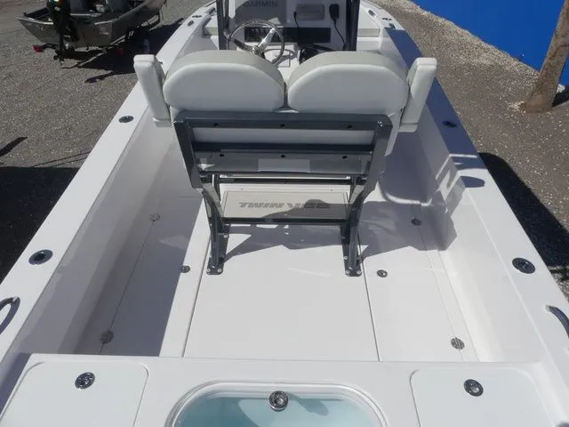 Slide: The Image of Twin Vee 22 BayCat 2026 - 20