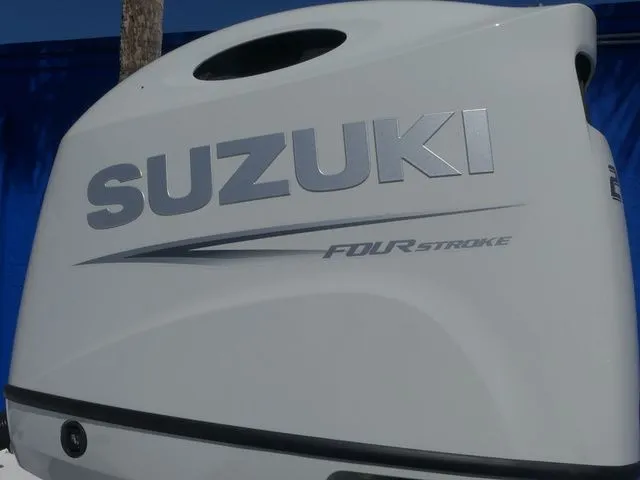 Slide: The Image of Twin Vee 22 BayCat 2026 - 8