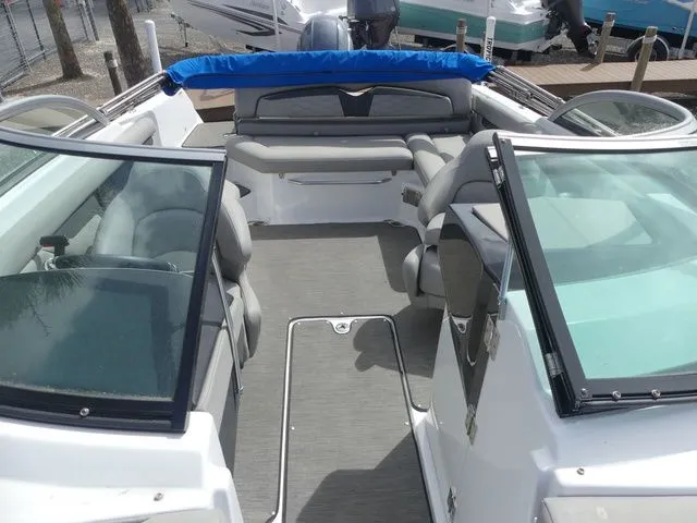 Slide: The Image of Four Winns HD3 OB 2022 - 13