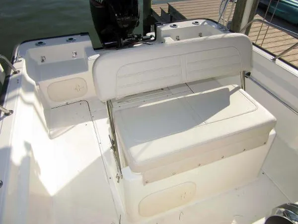 Slide: The Image of Boston Whaler 170 Montauk 2022 - 11