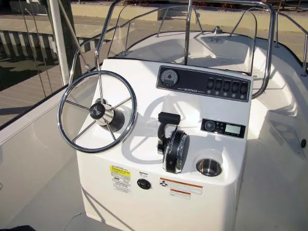 Slide: The Image of Boston Whaler 170 Montauk 2022 - 6