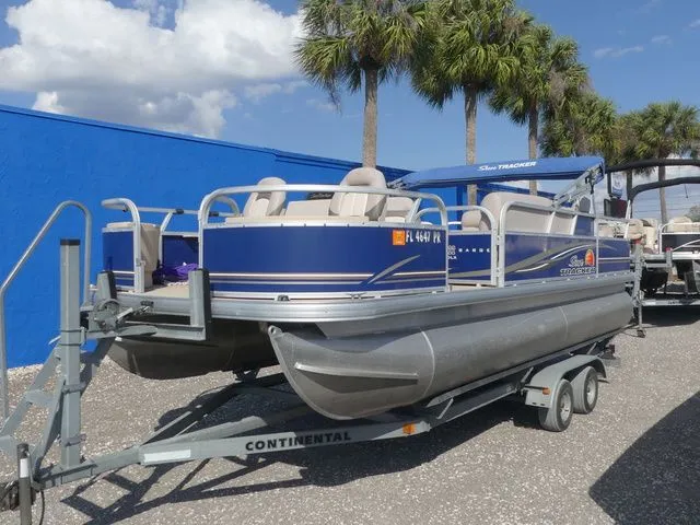 The Image of Sun Tracker Fishin' Barge 20 DLX 2014 - 1