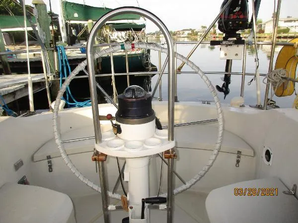 Slide: The Image of Mirage 33 Sloop 1983 - 5