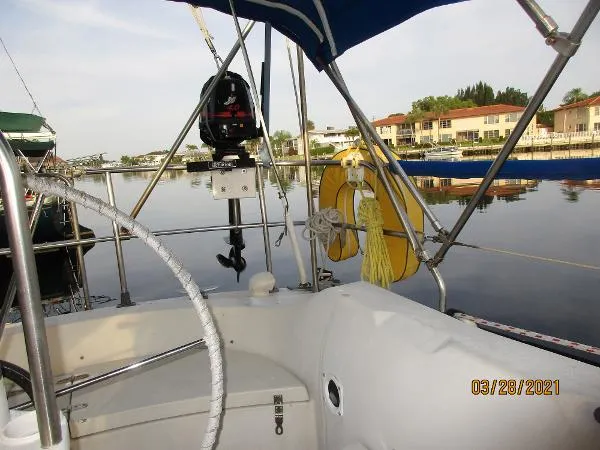 Slide: The Image of Mirage 33 Sloop 1983 - 6