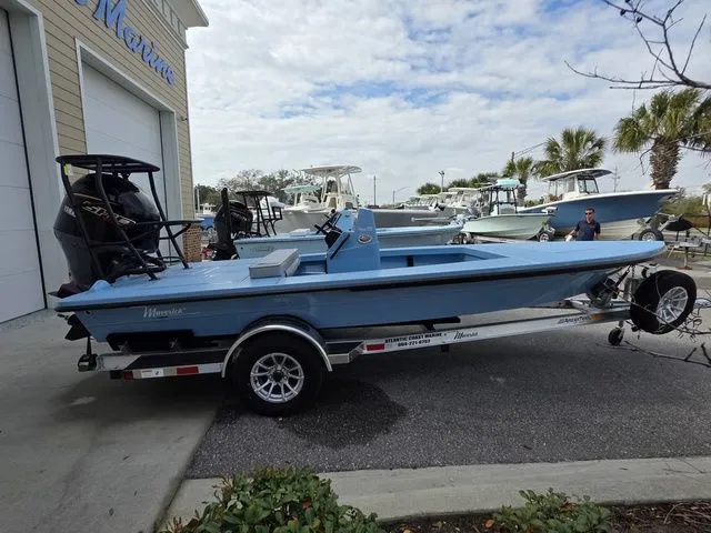 The Image of Maverick 18 HPX-V 2026 - 1