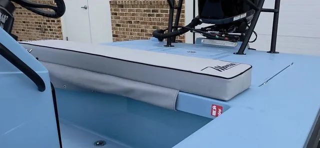 Slide: The Image of Maverick 18 HPX-V 2026 - 13