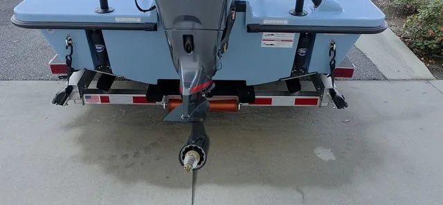 Slide: The Image of Maverick 18 HPX-V 2026 - 17