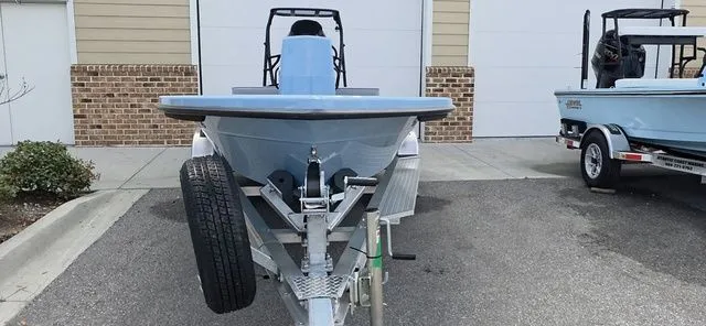 Slide: The Image of Maverick 18 HPX-V 2026 - 19