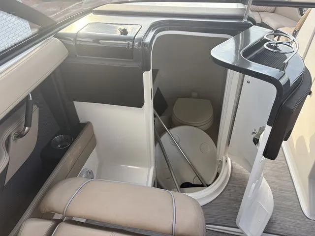 Slide: The Image of Sea Ray SLX 280 2016 - 11