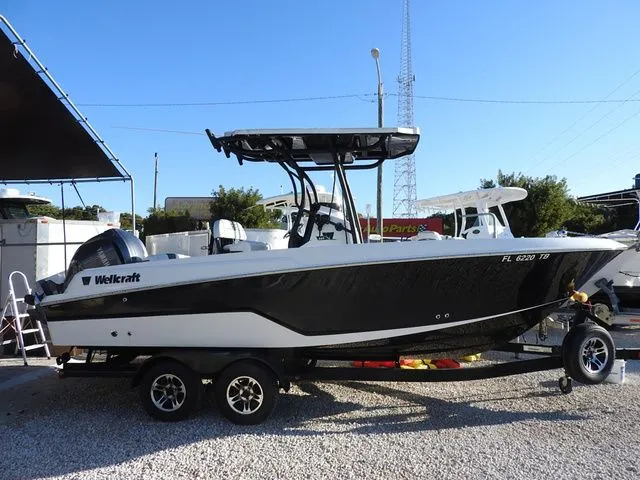 The Image of Wellcraft 222 Fisherman 2022 - 1