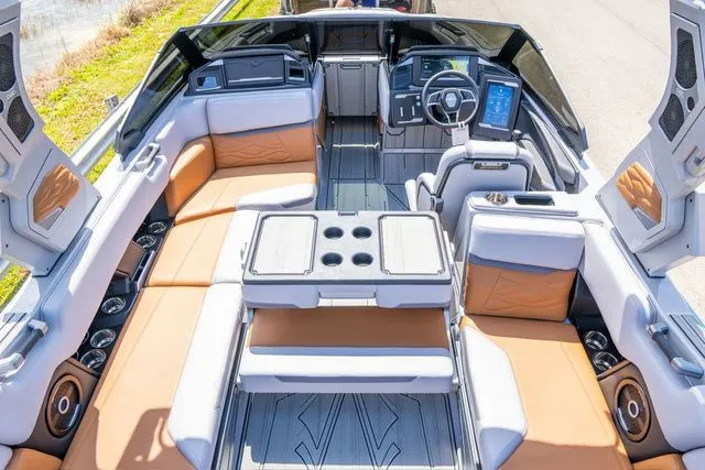 Slide: The Image of Supra SA 450 2025 - 9