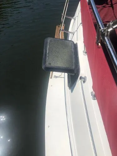 Slide: The Image of Carver Yachts 32 Aft Cabin 1988 - 1