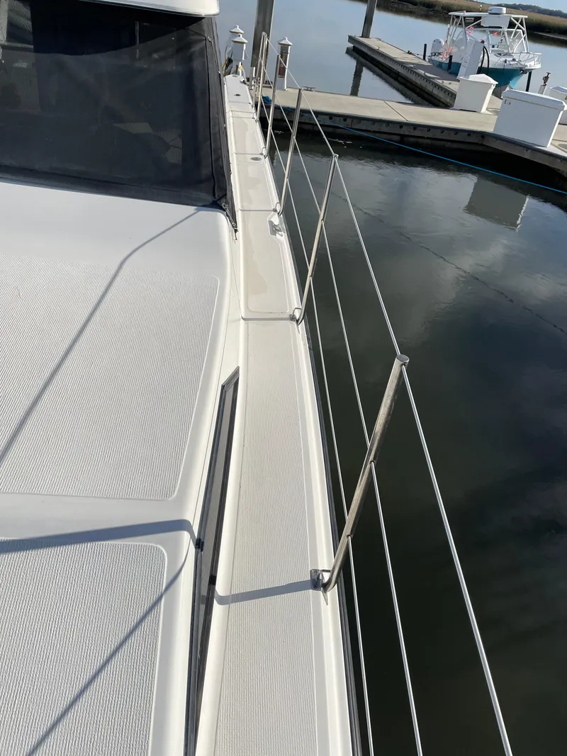 Slide: The Image of Seawind Venturer 42 Power Cat 1997 - 11