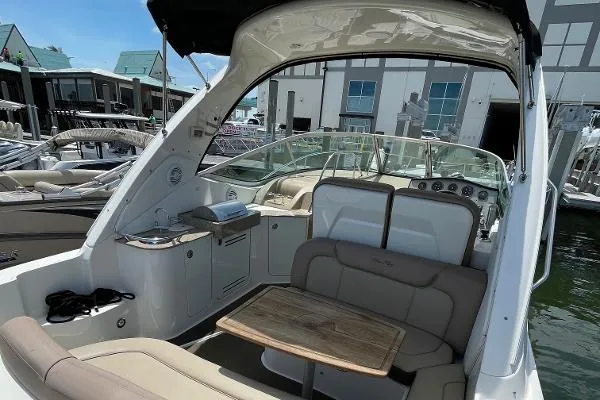 Slide: The Image of Sea Ray 330 Sundancer 2016 - 1