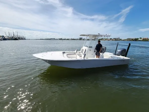 Slide: The Image of Tidewater 2500 Carolina Bay 2019 - 9