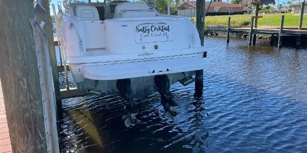Slide: The Image of Sea Ray Amberjack 290 2002 - 3