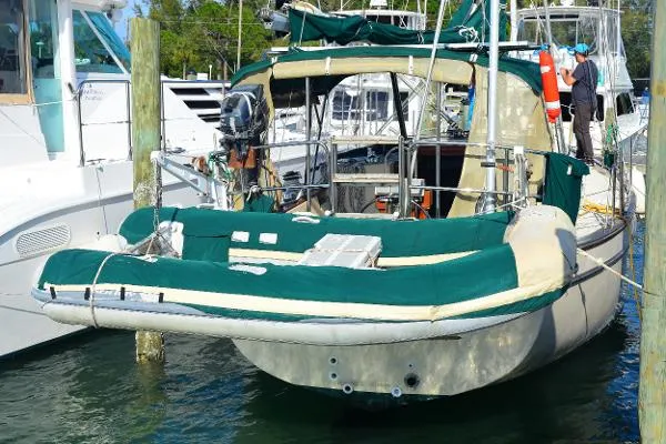 Slide: The Image of Island Packet Cutter 1991 - 3