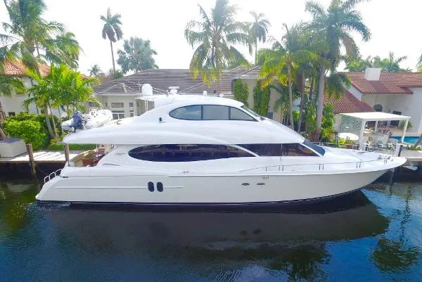 Slide: The Image of Lazzara Yachts 80 Skylounge 2002 - 0