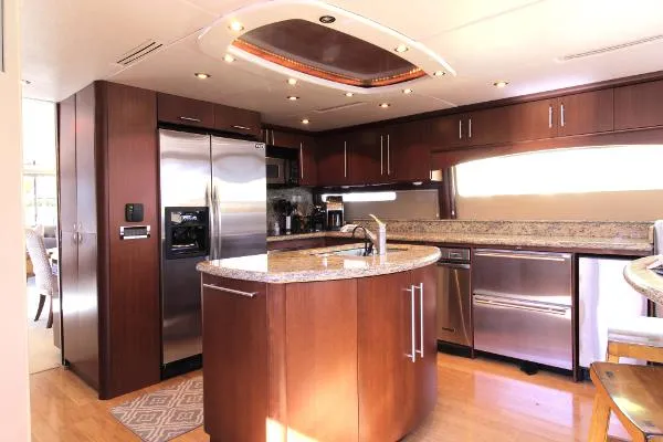 Slide: The Image of Lazzara Yachts 80 Skylounge 2002 - 10