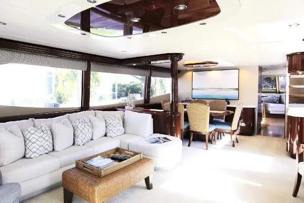 Slide: The Image of Lazzara Yachts 80 Skylounge 2002 - 5