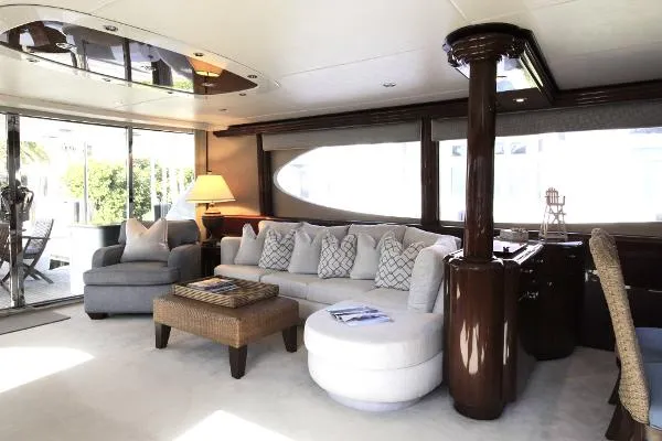 Slide: The Image of Lazzara Yachts 80 Skylounge 2002 - 8