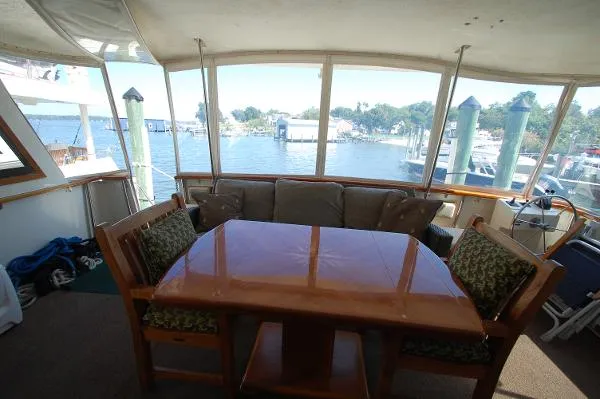 Slide: The Image of Hatteras 61 Cockpit Motor Yacht 1984 - 4