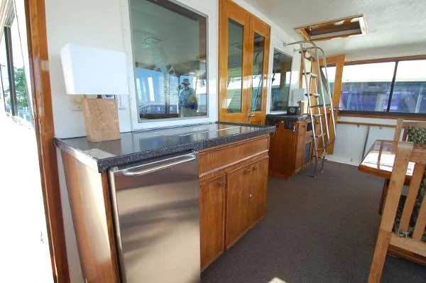 Slide: The Image of Hatteras 61 Cockpit Motor Yacht 1984 - 7