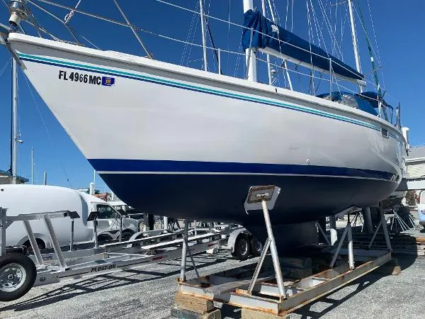 Slide: The Image of Catalina 30 1994 - 0