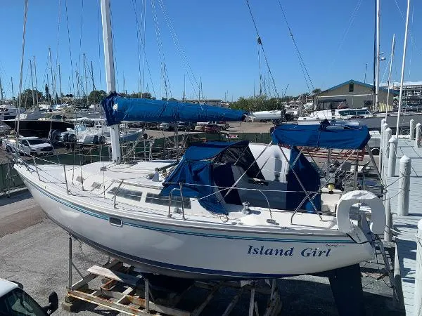 Slide: The Image of Catalina 30 1994 - 2