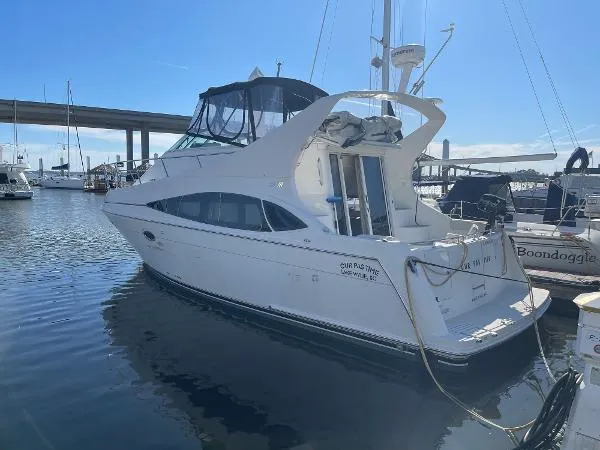 Slide: The Image of Carver Yachts 36 Mariner 2006 - 1