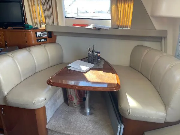 Slide: The Image of Carver Yachts 36 Mariner 2006 - 5