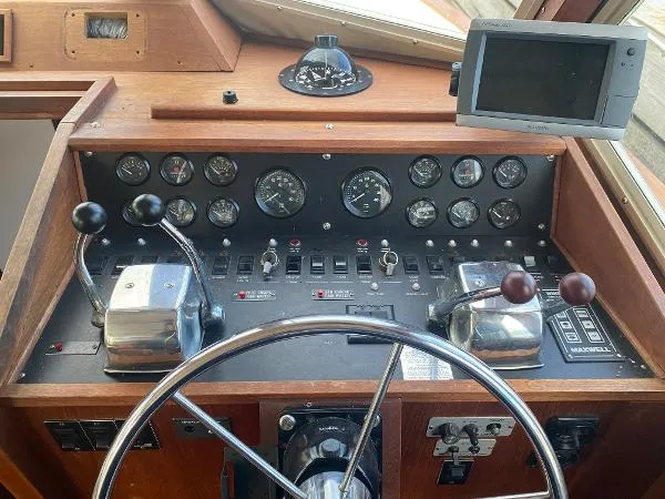 Slide: The Image of Sabre 36 Fast Trawler 1989 - 9