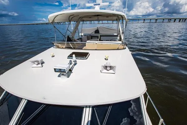 Slide: The Image of McKinna 57 Pilothouse 1999 - 9