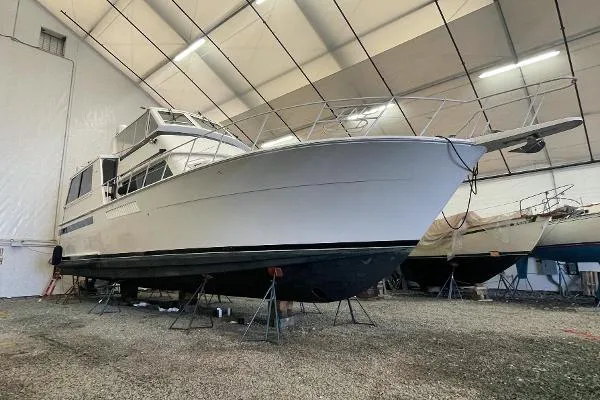 Slide: The Image of Viking 54 Motor Yacht 1994 - 1