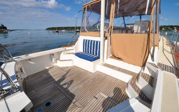Slide: The Image of Grand Banks Eastbay 38 EX 1995 - 9