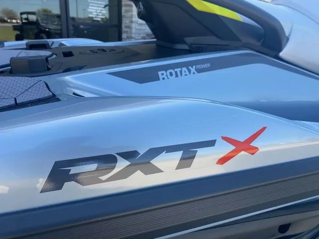 Slide: The Image of Sea-Doo RXT-325 ROTAX 1630 ACE 325 2026 - 10