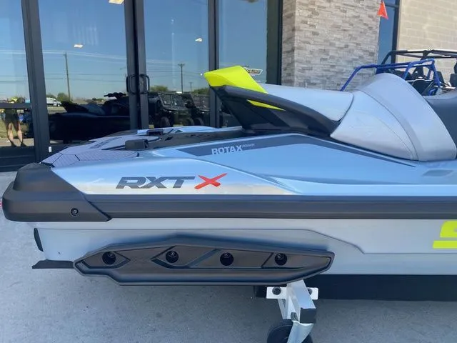 Slide: The Image of Sea-Doo RXT-325 ROTAX 1630 ACE 325 2026 - 12