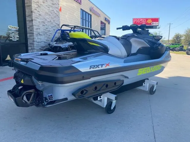 Slide: The Image of Sea-Doo RXT-325 ROTAX 1630 ACE 325 2026 - 7