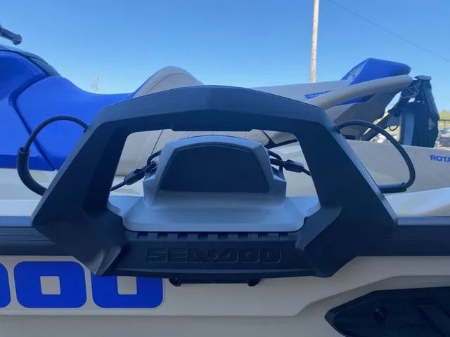 Slide: The Image of Sea-Doo Wake 2026 - 29