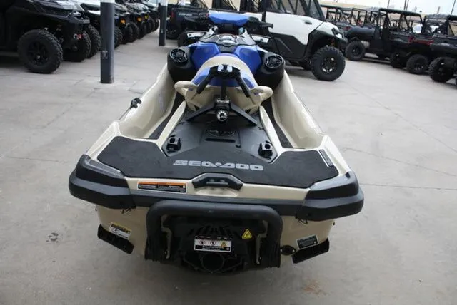 Slide: The Image of Sea-Doo Wake 2026 - 6