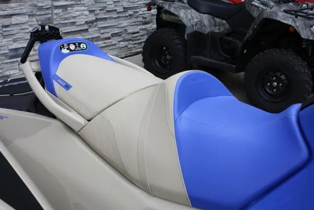 Slide: The Image of Sea-Doo Wake 2026 - 9