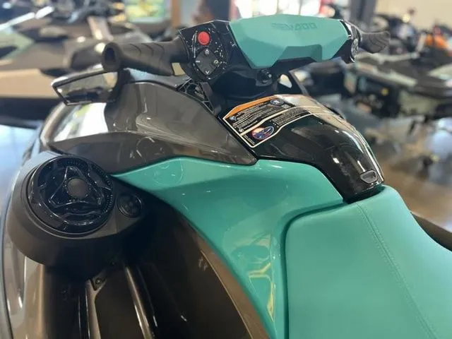 Slide: The Image of Sea-Doo GTR 230 ROTAX 1630 ACE 230 2026 - 10