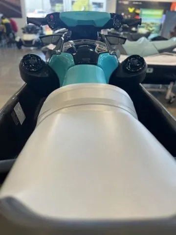 Slide: The Image of Sea-Doo GTR 230 ROTAX 1630 ACE 230 2026 - 11