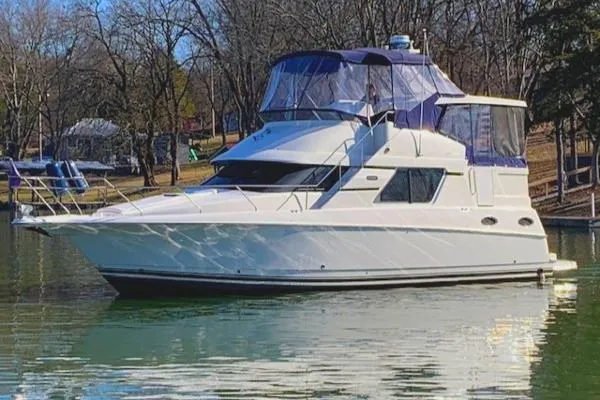 Slide: The Image of Silverton 392 Motor Yacht 2000 - 0