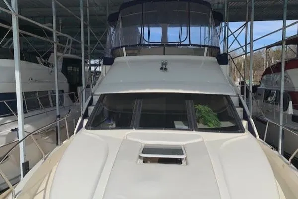 Slide: The Image of Silverton 392 Motor Yacht 2000 - 11