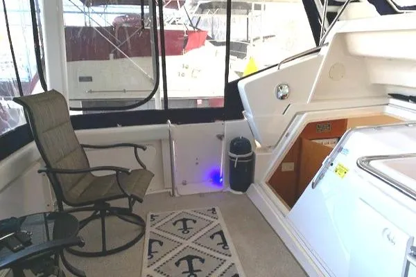 Slide: The Image of Silverton 392 Motor Yacht 2000 - 5